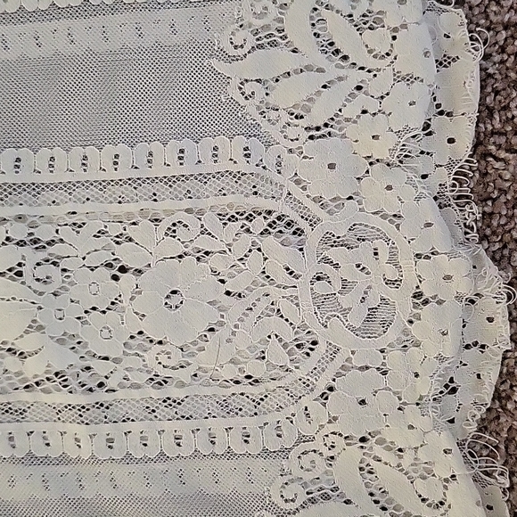 Half Top - Picture 4 of 5